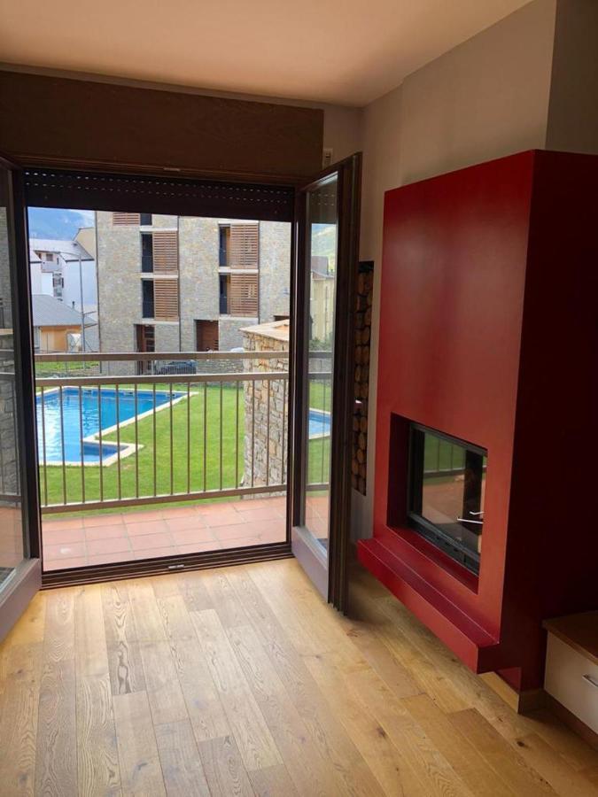 Precioso Apartamento Con Piscina, Ideal Familias! Sort Dış mekan fotoğraf